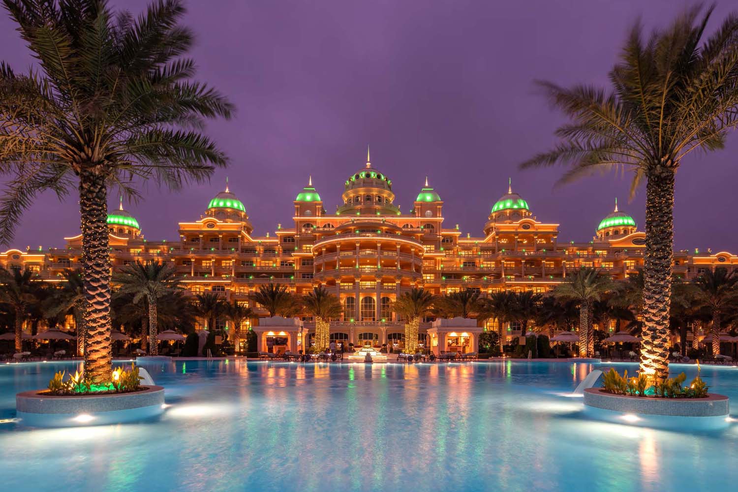 Indoor Basketball Court, Movie Theatre & Rooftop-Private 3rd floor ... - Off Grid Penthouse With Private Basketball Court